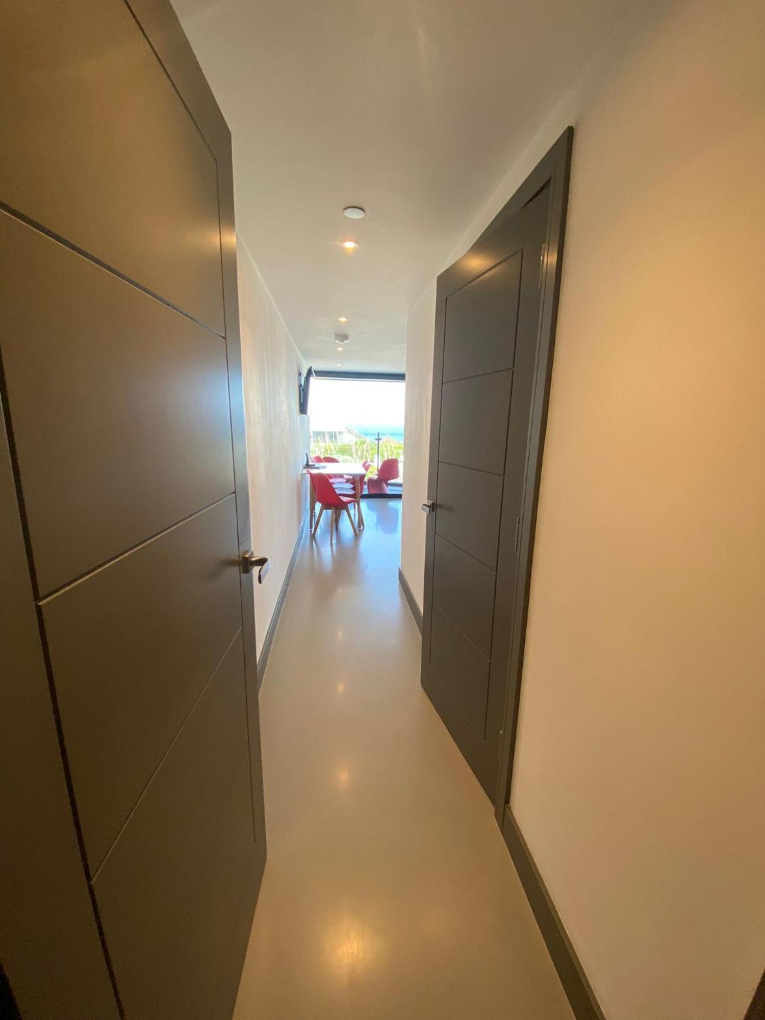 2 The View Apartments Ilfracombe - Seafront, Parking, Lift, Ev Exterior photo