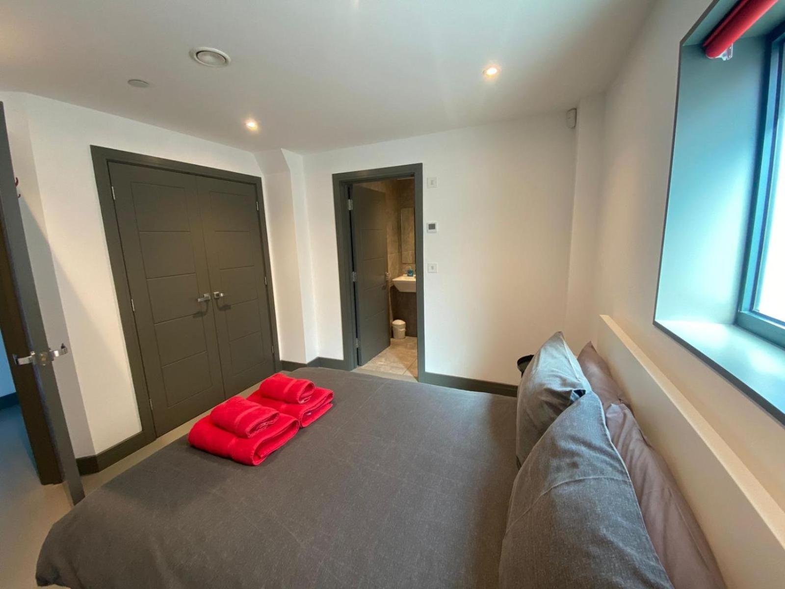 2 The View Apartments Ilfracombe - Seafront, Parking, Lift, Ev Exterior photo