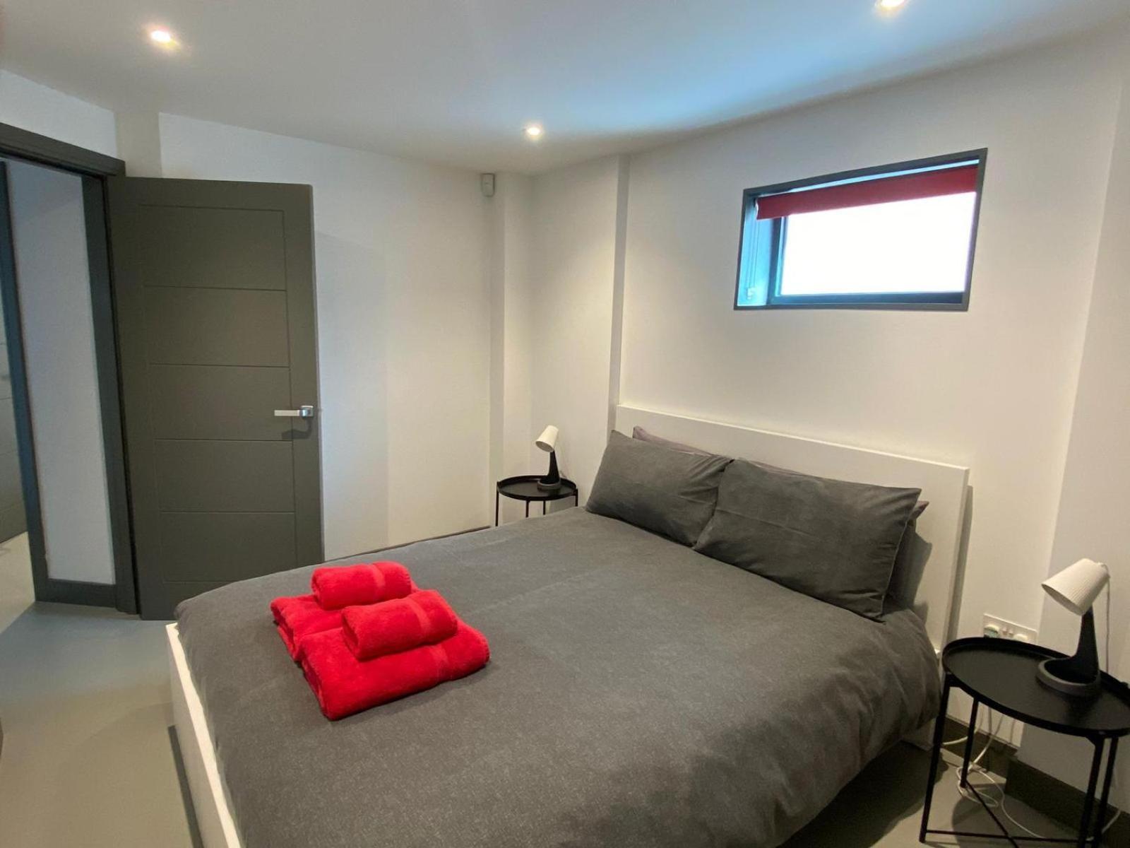 2 The View Apartments Ilfracombe - Seafront, Parking, Lift, Ev Exterior photo